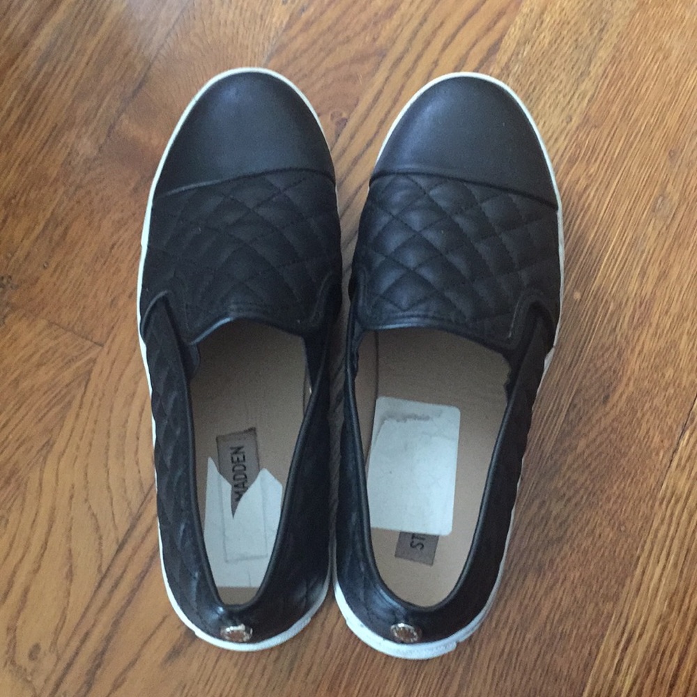 Lightly worn Steve Madden Shoes